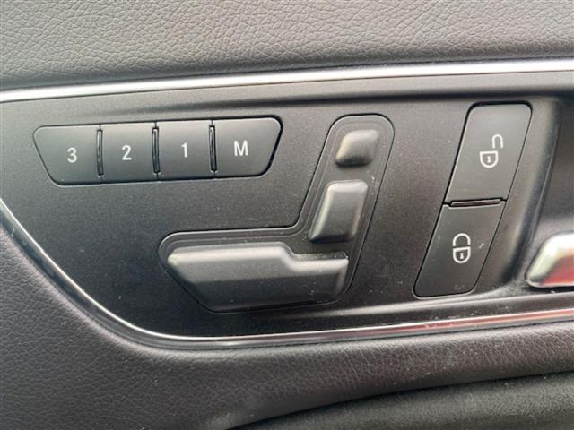 CLAクラス シューティングブレーク CLA180 シューティングブレーク スポーツ ◇純正ナビ(FM/BT/CD)・フルセグTV◇バックモニター◇クルーズコントロール◇ブラインドスポットモニター◇ステアリングスイッチ◇パドルシフト◇運転席パワーシート◇電動リアゲート(18枚目)