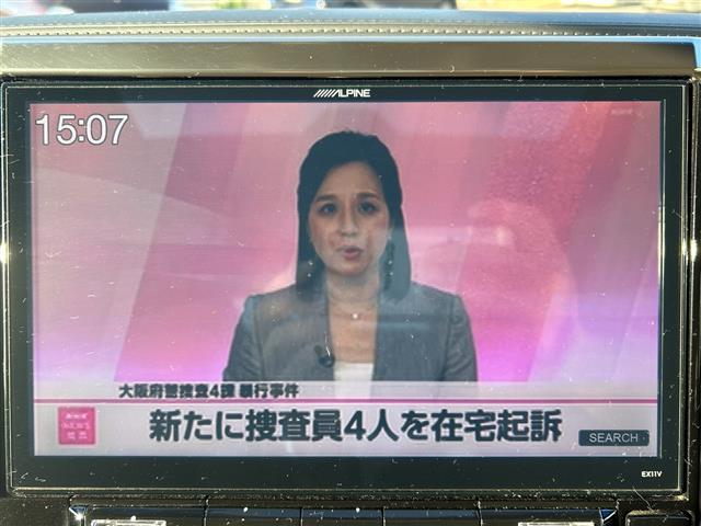 ヴェルファイア ２．５Ｚ　Ａエディション　ゴールデンアイズ　サンルーフ／アルパイン１１型ナビ／アルパイン１２．８型フリップダウンモニター／衝突軽減装置／クリアランスソナー／レーダークルーズコントロール／バックカメラ／電動パーキング／オートホールド／ＥＴＣ（7枚目）