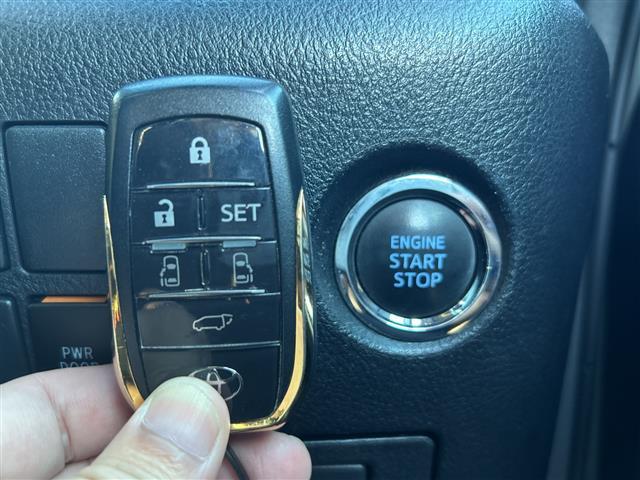 ヴェルファイア ２．５Ｚ　Ａエディション　ゴールデンアイズ　サンルーフ／アルパイン１１型ナビ／アルパイン１２．８型フリップダウンモニター／衝突軽減装置／クリアランスソナー／レーダークルーズコントロール／バックカメラ／電動パーキング／オートホールド／ＥＴＣ（23枚目）