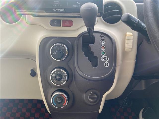 スペイド Ｆ　社外９インチフローティングナビ（ＡＭ／ＦＭ／ＢＴ）／フルセグＴＶ／バックカメラ／前後ドラレコ／ドアバイザー／Ｐスタート／片側パワスラ／ＥＴＣ／ＨＩＤ／モデリスタエアロ・マフラー／ＴＡＮＡＢＥ車高調（13枚目）