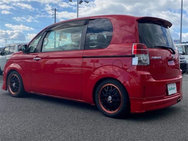 スペイド Ｆ　社外９インチフローティングナビ（ＡＭ／ＦＭ／ＢＴ）／フルセグＴＶ／バックカメラ／前後ドラレコ／ドアバイザー／Ｐスタート／片側パワスラ／ＥＴＣ／ＨＩＤ／モデリスタエアロ・マフラー／ＴＡＮＡＢＥ車高調（31枚目）