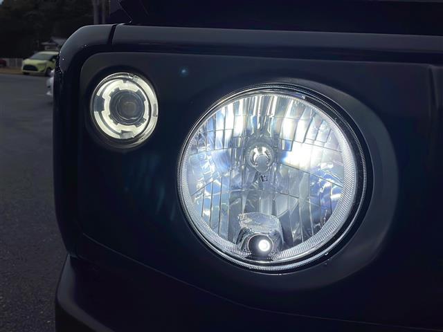 ジムニー ＸＬ　◇社外オーディオ（ＡＭ／ＦＭ／ＢＴ）◇ヘッドライトレベライザー◇アイドリングストップ◇レーンアシスト◇衝突軽減システム◇横滑り防止◇ダウンヒルアシストコントロール◇電格ミラー◇シートヒーター◇ＥＴＣ（33枚目）