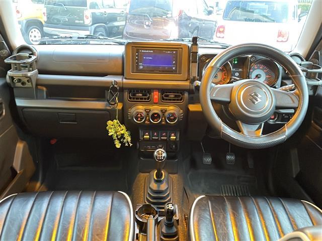 ジムニー ＸＬ　◇社外オーディオ（ＡＭ／ＦＭ／ＢＴ）◇ヘッドライトレベライザー◇アイドリングストップ◇レーンアシスト◇衝突軽減システム◇横滑り防止◇ダウンヒルアシストコントロール◇電格ミラー◇シートヒーター◇ＥＴＣ（42枚目）