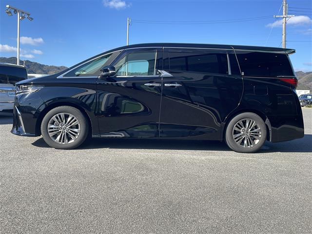 アルファード Z ◇純正ナビ(AM/FM/BT)・フルセグTV◇アラウンドビューモニター◇プリクラッシュセーフティ◇追従付きクルーズコントロール◇ロードサインアシスト◇(フロント/リアクロス)トラフィックアラート(32枚目)