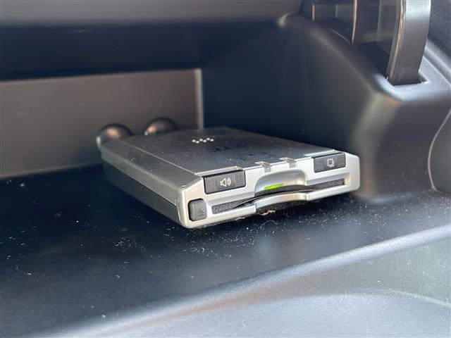 ノア Ｘ　ディライトプラス　◇純正ナビ（ＡＭ／ＦＭ／ＢＴ）フルセグＴＶ◇バックカメラ◇ステアリングスイッチ◇エコモード◇横滑り防止◇アイドリングストップ◇オートハイビーム◇衝突軽減システム◇レーンアシスト◇両側パワースライドドア（16枚目）