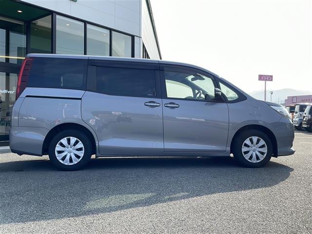 ノア Ｘ　ディライトプラス　◇純正ナビ（ＡＭ／ＦＭ／ＢＴ）フルセグＴＶ◇バックカメラ◇ステアリングスイッチ◇エコモード◇横滑り防止◇アイドリングストップ◇オートハイビーム◇衝突軽減システム◇レーンアシスト◇両側パワースライドドア（31枚目）