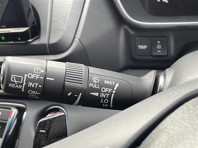 オデッセイハイブリッド ｅ：ＨＥＶアブソルート・ＥＸブラックエディション　ワンオーナー・純正ナビ・フルセグ・フリップダウン・全方位モニター・ホンダセンシング・ＢＳＭ・パワーバックドア・レザーシート・シートヒーター・パーキングアシスト・ＬＥＤ・ＥＴＣ（9枚目）