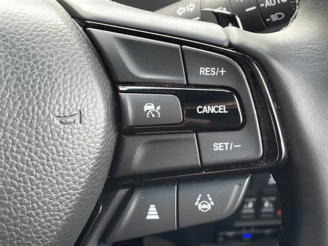 オデッセイハイブリッド ｅ：ＨＥＶアブソルート・ＥＸブラックエディション　ワンオーナー・純正ナビ・フルセグ・フリップダウン・全方位モニター・ホンダセンシング・ＢＳＭ・パワーバックドア・レザーシート・シートヒーター・パーキングアシスト・ＬＥＤ・ＥＴＣ（12枚目）