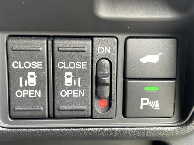 オデッセイハイブリッド ｅ：ＨＥＶアブソルート・ＥＸブラックエディション　ワンオーナー・純正ナビ・フルセグ・フリップダウン・全方位モニター・ホンダセンシング・ＢＳＭ・パワーバックドア・レザーシート・シートヒーター・パーキングアシスト・ＬＥＤ・ＥＴＣ（16枚目）