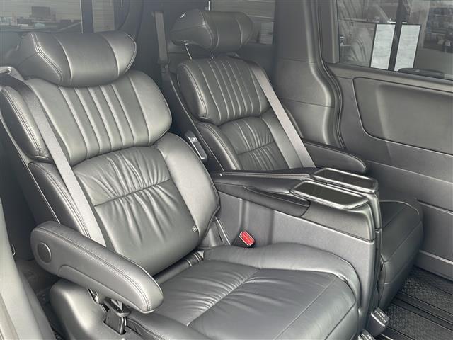 オデッセイハイブリッド ｅ：ＨＥＶアブソルート・ＥＸブラックエディション　ワンオーナー・純正ナビ・フルセグ・フリップダウン・全方位モニター・ホンダセンシング・ＢＳＭ・パワーバックドア・レザーシート・シートヒーター・パーキングアシスト・ＬＥＤ・ＥＴＣ（25枚目）