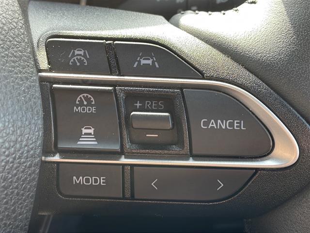 ノア ハイブリッドS-G ◇純正ナビ(AM/FM/BT)・フルセグTV◇追従付きクルーズコントロール◇ブラインドスポットモニター◇プリクラッシュセーフティー◇プロアクティブドライビングアシスト◇リアクロストラフィックアラート(12枚目)