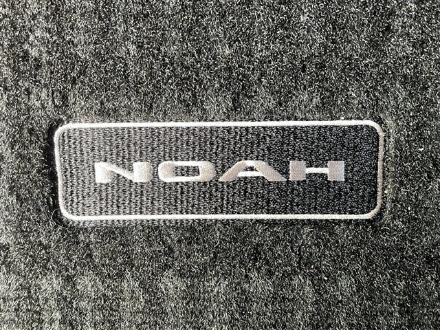 ノア ハイブリッドS-G ◇純正ナビ(AM/FM/BT)・フルセグTV◇追従付きクルーズコントロール◇ブラインドスポットモニター◇プリクラッシュセーフティー◇プロアクティブドライビングアシスト◇リアクロストラフィックアラート(19枚目)