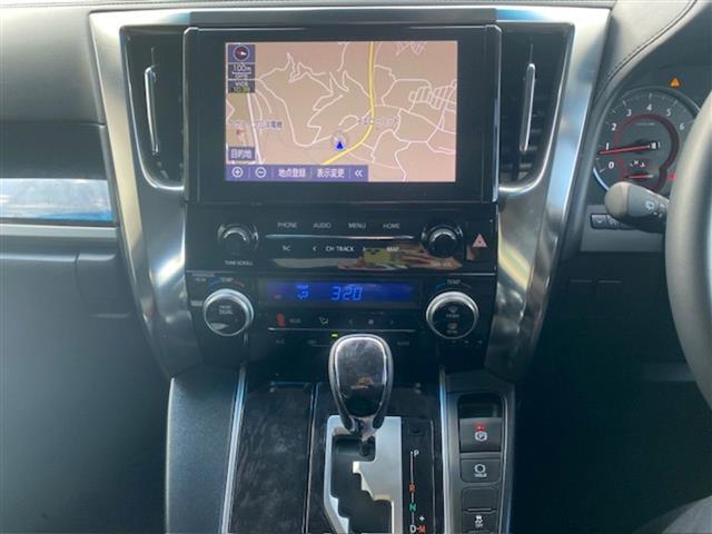 アルファード ２．５Ｓ　◇純正ナビ（ＡＭ／ＦＭ／ＢＴ／ＤＶＤ）・フルセグＴＶ◇バックカメラ◇追従付きクルーズコントロール◇クリアランスソナー◇レーンアシスト◇パーキングサポートブレーキ◇プリクラッシュセーフティ（16枚目）