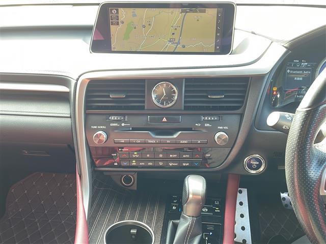 ＲＸ ＲＸ４５０ｈ　Ｆスポーツ　◇純正ナビ（ＡＭ／ＦＭ／ＢＴ／ＣＤ／ＤＶＤ）・フルセグＴＶ◇アラウンドビューモニター◇追従付きクルーズコントロール◇全席電動イス◇パドルシフト◇レーンアシスト◇シートヒーター◇シートクール（13枚目）
