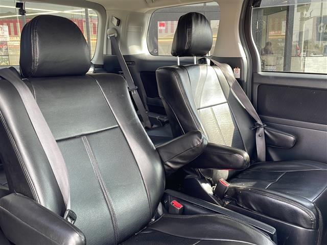 ヴェルファイア 2.4Z ◇社外ナビ(AM/FM/BT/CD/DVD)・フルセグTV◇バックカメラ◇パーキングアシスト◇横滑り防止◇フリップダウンモニター◇ウォークスルー◇オットマン◇純正フロアマット◇ビルトインETC(8枚目)