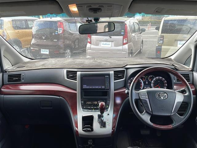 ヴェルファイア 2.4Z ◇社外ナビ(AM/FM/BT/CD/DVD)・フルセグTV◇バックカメラ◇パーキングアシスト◇横滑り防止◇フリップダウンモニター◇ウォークスルー◇オットマン◇純正フロアマット◇ビルトインETC(19枚目)