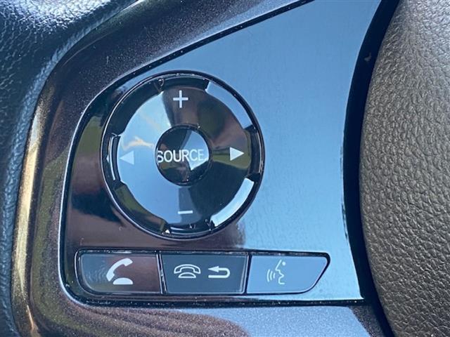 N-BOXカスタム G・EXターボホンダセンシング ◇純正ナビ(AM/FM/BT/DVD)・フルセグTV◇バックカメラ◇追従付きクルーズコントロール◇ステアリングスイッチ◇レーンアシスト◇衝突軽減システム◇後席サンシェード◇純正フロアマット(8枚目)