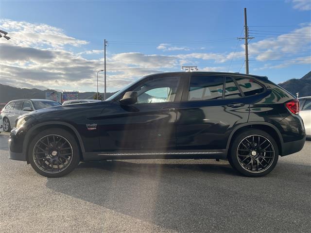 Ｘ１ ｓＤｒｉｖｅ　１８ｉ　◇社外ナビ（ＤＶＤ）・フルセグＴＶ◇純正ＣＤプレーヤー（ＡＭ／ＦＭ）◇バックカメラ◇ステアリングスイッチ◇パワーシート◇シートヒーター◇電動リアゲート◇横滑り防止（32枚目）