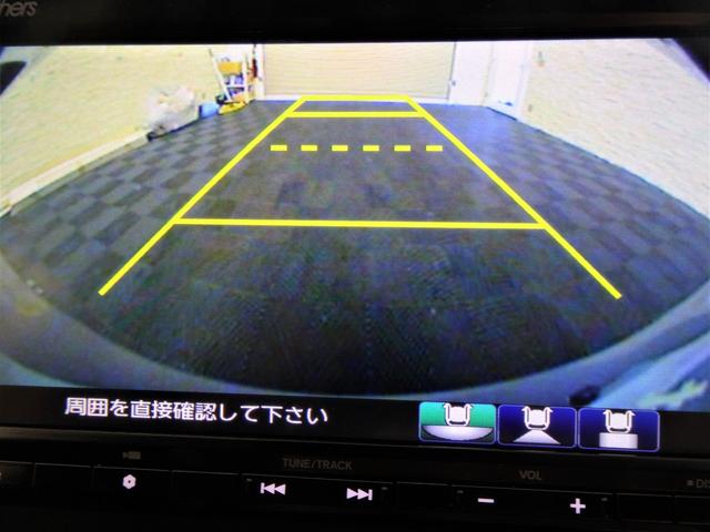 Ｇ・ホンダセンシング　バックアイカメラ　車線逸脱警報装置　Ｂｌｕｅｔｏｏｔｈオーディオ　衝突軽減ブレーキシステム　１オーナー　地デジ　禁煙車　ナビ＆ＴＶ　ＵＳＢ　ＥＴＣ付き　アダクティブクルーズコントロール　Ｗパワスラ(14枚目)