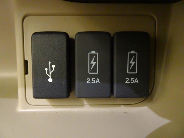 N-BOX Gホンダセンシング 禁煙 純正ナビTV ドラレコ前後 ETC LED リアカメラ Bluetooth 衝突軽減B VSA シートヒーター 片側パワスラ クルーズコントロール スマートキー(20枚目)