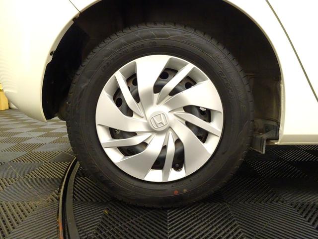 フィット 13G・Lパッケージファインエディション 禁煙 純正ナビTV 純正ドラレコ LED リアカメラ Bluetooth 衝突軽減B VSA サイドエアバック クルーズコントロール オートリトラミラー スマートキー オートAC ワンオーナー(8枚目)