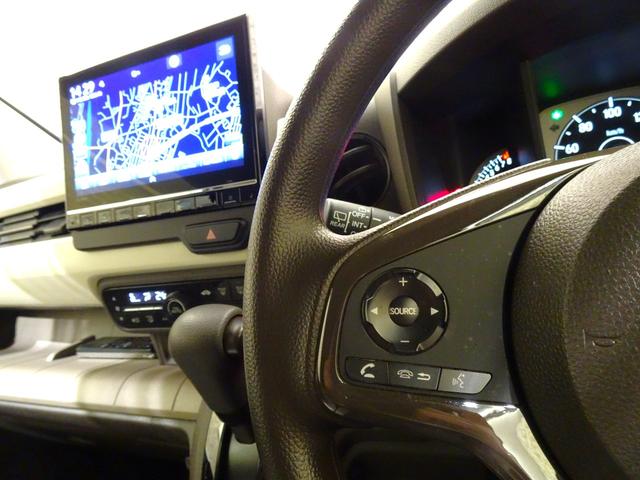 オーディオ操作リモコン付きです♪