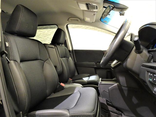 オデッセイハイブリッド ｅ：ＨＥＶアブソルート・ＥＸ　禁煙　純正９ｉｎｃｈナビＴＶ　純正ドラレコ前後　ＥＴＣ２．０　ＬＥＤ　リアカメラ　Ｂｌｕｅｔｏｏｔｈ　衝突軽減Ｂ　ＶＳＡ　サイドエアバック　両側パワスラ　シートヒーター　Ｐセンサー　クルコン　純正ＡＷ（12枚目）