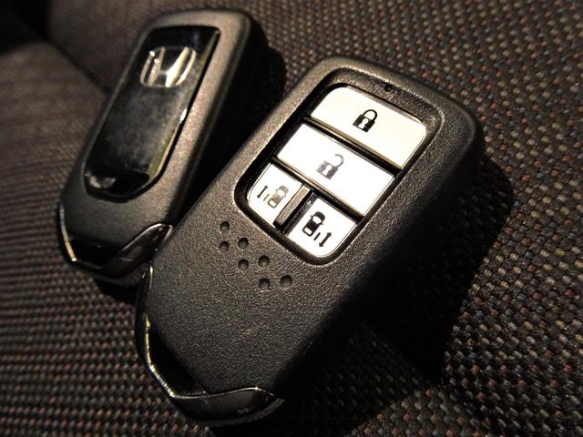 フリード G 禁煙 純正ナビTV 純正ドラレコ前後 ETC リアカメラ Bluetooth 衝突軽減B VSA 両側パワスラ シートヒーター クルーズコントロール スマートキー オートAC 1オーナー(6枚目)