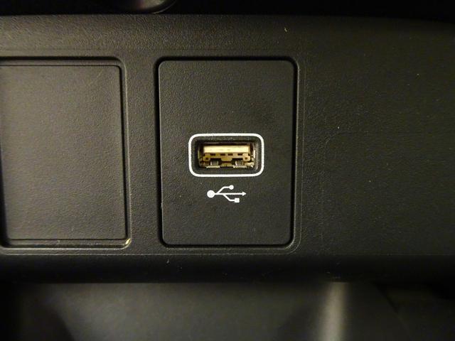 フィット ｅ：ＨＥＶホーム　禁煙　純正９ｉｎｃｈナビＴＶ　ＥＴＣ　ＬＥＤ　リアカメラ　Ｂｌｕｅｔｏｏｔｈ　衝突軽減Ｂ　ＶＳＡ　サイドエアバック　パーキングセンサー　クルーズコントロール　スマートキー　オートＡＣ　ワンオーナー（21枚目）