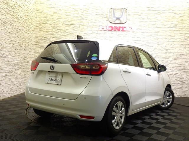 フィット ｅ：ＨＥＶホーム　禁煙　純正９ｉｎｃｈナビＴＶ　ＥＴＣ　ＬＥＤ　リアカメラ　Ｂｌｕｅｔｏｏｔｈ　衝突軽減Ｂ　ＶＳＡ　サイドエアバック　パーキングセンサー　クルーズコントロール　スマートキー　オートＡＣ　ワンオーナー（26枚目）