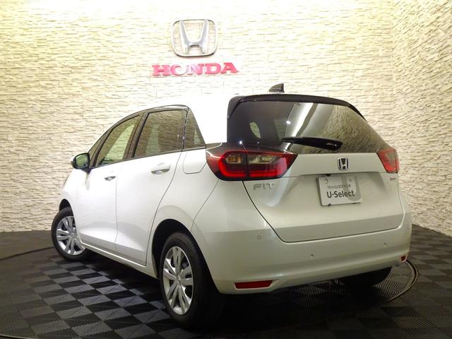 フィット ｅ：ＨＥＶホーム　禁煙　純正９ｉｎｃｈナビＴＶ　ＥＴＣ　ＬＥＤ　リアカメラ　Ｂｌｕｅｔｏｏｔｈ　衝突軽減Ｂ　ＶＳＡ　サイドエアバック　パーキングセンサー　クルーズコントロール　スマートキー　オートＡＣ　ワンオーナー（27枚目）