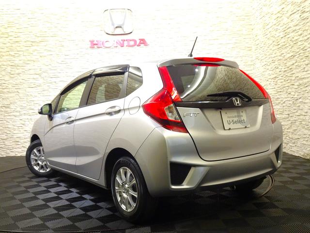 フィット 13G・Fパッケージ 禁煙 純正ナビTV ドラレコ前後 ETC リアカメラ Bluetooth VSA スマートキー 社外AW マニュアルエアコン 電動格納式ドアミラー ブルートゥース AUX対応 イモビ 安全ボディ PS(21枚目)