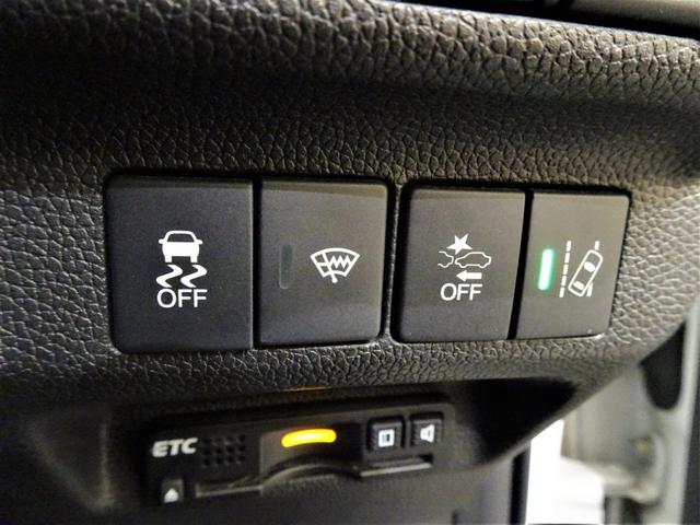 フリード G・ホンダセンシング 禁煙 純正ナビTV ドラレコ前後 ETC LED リアカメラ Bluetooth 衝突軽減B VSA サイドエアバック 両側パワスラ パーキングセンサー クルコン スマートキー 純正AW ワンオーナー(5枚目)