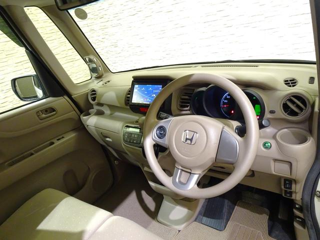 Ｎ－ＢＯＸ Ｇ　禁煙　純正ナビＴＶ　リアカメラ　Ｂｌｕｅｔｏｏｔｈ　衝突軽減Ｂ　ＶＳＡ　サイドエアバック　スマートキー　オートＡＣ（10枚目）