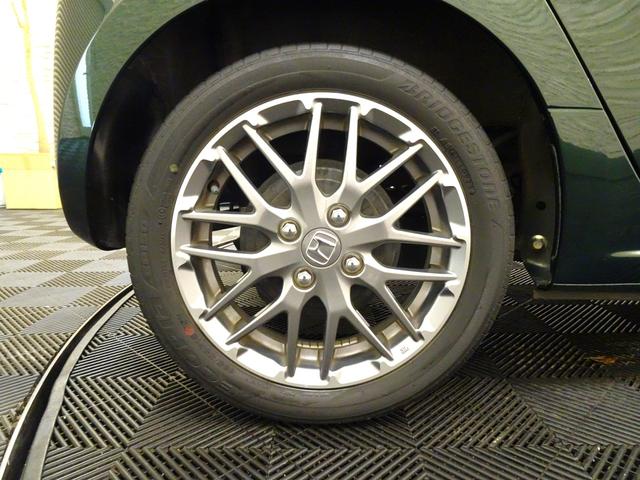 N-ONE プレミアムツアラー 禁煙 純正8inchナビTV 純正ドラレコ前後 ETC LED リアカメラ Bluetooth 衝突軽減B VSA サイドエアバック シートヒーター パーキングセンサー クルコン スマートキー 記録簿(27枚目)