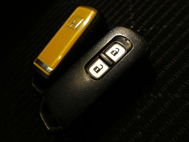 N-ONE プレミアム ツアラー 禁煙 純正ディスプレイオーディオ Bluetooth HID リアカメラ VSA スマートキー 純正AW オートAC ワンオーナー(4枚目)