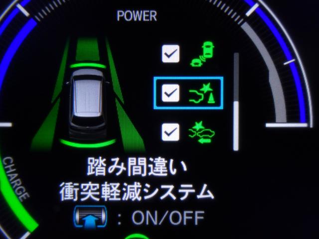 オデッセイハイブリッド e:HEVアブソルート・EXブラックエディション 元デモカー 禁煙 純正11.4inchナビTV LED Rカメ Bluetooth 衝突軽減B VSA サイドエアバッグ 両側パワスラ シートヒーター パワーシート パーキングセンサー 本革シート(5枚目)