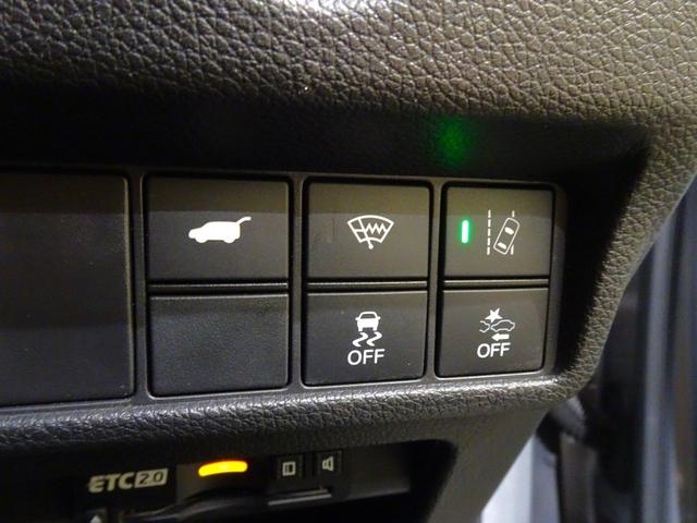 ＣＲ－Ｖハイブリッド ＥＸ・マスターピース　禁煙　純正ナビＴＶ　純正ドラレコ　ＥＴＣ２．０　ＬＥＤ　リアカメラ　Ｂｌｕｅｔｏｏｔｈ　衝突軽減Ｂ　ＶＳＡ　サイドエアバッグ　Ｓ／Ｒ　シートヒーター　本革シート　パワーテールゲート　スマートキー（5枚目）