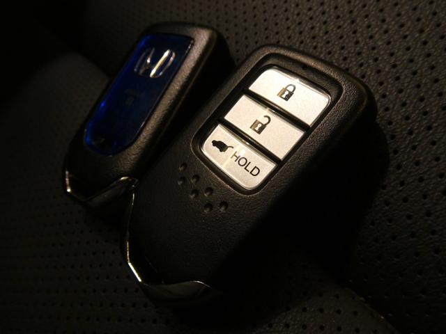 ＣＲ－Ｖハイブリッド ＥＸ・マスターピース　禁煙　純正ナビＴＶ　純正ドラレコ　ＥＴＣ２．０　ＬＥＤ　リアカメラ　Ｂｌｕｅｔｏｏｔｈ　衝突軽減Ｂ　ＶＳＡ　サイドエアバッグ　Ｓ／Ｒ　シートヒーター　本革シート　パワーテールゲート　スマートキー（6枚目）