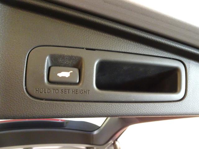 ＣＲ－Ｖハイブリッド ＥＸ・マスターピース　禁煙　純正ナビＴＶ　純正ドラレコ　ＥＴＣ２．０　ＬＥＤ　リアカメラ　Ｂｌｕｅｔｏｏｔｈ　衝突軽減Ｂ　ＶＳＡ　サイドエアバッグ　Ｓ／Ｒ　シートヒーター　本革シート　パワーテールゲート　スマートキー（17枚目）