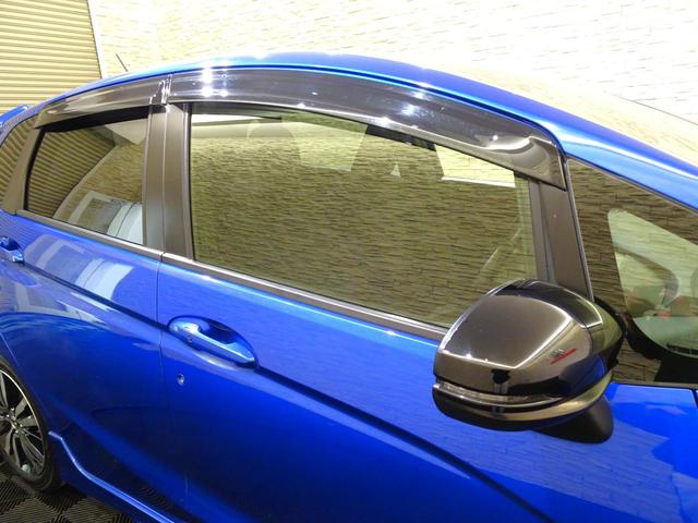 フィット ＲＳホンダセンシング　６ＭＴ　禁煙　純正ナビＴＶ　純正ドラレコ　ＥＴＣ　ＬＥＤ　リアカメラ　Ｂｌｕｅｔｏｏｔｈ　衝突軽減Ｂ　ＶＳＡ　サイドエアバッグ　クルーズコントロール　スマートキー　オートＡＣ　純正ＡＷ　Ｄレコ　ＢＴ（8枚目）