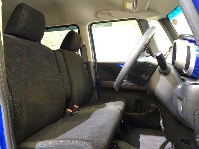 Ｎ－ＢＯＸ Ｇ・Ｌパッケージ　禁煙　純正ナビ　リアカメラ　スタッドレスタイヤ付　ＶＳＡ　片側パワスラ　スマートキー　純正ＡＷ　オートＡＣ　ワンオーナー（10枚目）