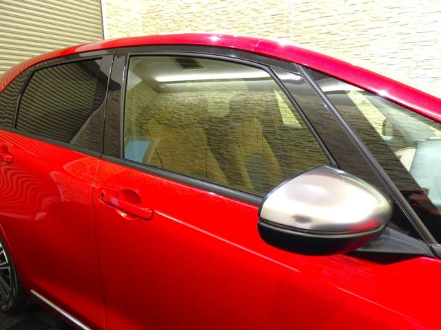 フィット リュクス　禁煙　純正９ｉｎｃｈナビＴＶ　ＥＴＣ　ＬＥＤ　リアカメラ　Ｂｌｕｅｔｏｏｔｈ　衝突軽減Ｂ　ＶＳＡ　サイドエアバッグ　パーキングセンサー　シートヒーター（10枚目）