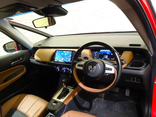 フィット リュクス　禁煙　純正９ｉｎｃｈナビＴＶ　ＥＴＣ　ＬＥＤ　リアカメラ　Ｂｌｕｅｔｏｏｔｈ　衝突軽減Ｂ　ＶＳＡ　サイドエアバッグ　パーキングセンサー　シートヒーター（13枚目）