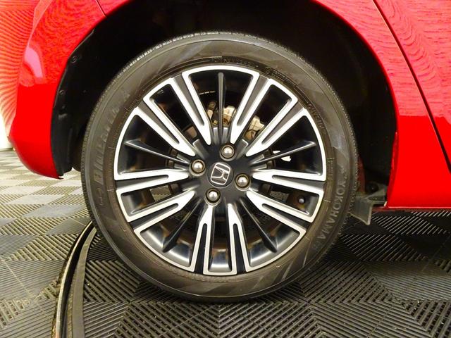 フィット リュクス　禁煙　純正９ｉｎｃｈナビＴＶ　ＥＴＣ　ＬＥＤ　リアカメラ　Ｂｌｕｅｔｏｏｔｈ　衝突軽減Ｂ　ＶＳＡ　サイドエアバッグ　パーキングセンサー　シートヒーター（28枚目）