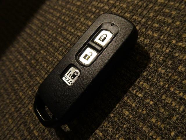 Ｎ－ＢＯＸ Ｌ　禁煙　純正ナビＴＶ　純正ドラレコ前後　社外マフラー　社外ＡＷ　ＥＴＣ　ＬＥＤ　リアカメラ　Ｂｌｕｅｔｏｏｔｈ　衝突軽減Ｂ　ＶＳＡ　シートヒーター　片側パワスラ　パーキングセンサー　クルコン　スマートキ（7枚目）