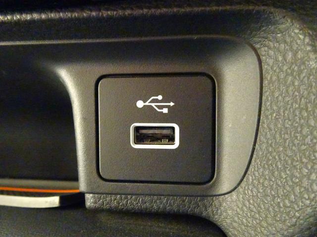 ヴェゼル ｅ：ＨＥＶ　Ｚ　純正ナビＴＶ　純正ドラレコ前後　ＥＴＣ　ＬＥＤ　リアカメラ　Ｂｌｕｅｔｏｏｔｈ　衝突軽減Ｂ　ＶＳＡ　サイドエアバッグ　パーキングセンサー　シートヒーター　Ｐテールゲート　クルコン　スマートキー（23枚目）