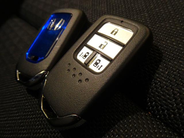 フリード＋ハイブリッド ハイブリッドＧ・ホンダセンシング　禁煙　純正ナビＴＶ　純正ドラレコ　ＥＴＣ　ＬＥＤ　リアカメラ　Ｂｌｕｅｔｏｏｔｈ　衝突軽減Ｂ　ＶＳＡ　サイドエアバッグ　両側パワスラ　クルーズコントロール　スマートキー　オートＡＣ　ワンオーナー（6枚目）