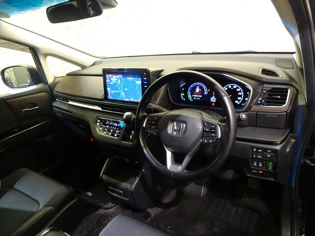 オデッセイハイブリッド ｅ：ＨＥＶアブソルート・ＥＸ　禁煙　純正１０ｉｎｃｈナビＴＶ　純正１１．６ｉｎｃｈリアモニ　純正ドラレコ前後　ＥＴＣ　Ｒカメ　Ｂｌｕｅｔｏｏｔｈ　衝突軽減Ｂ　ＶＳＡ　サイドエアバッグ　両側パワスラ　Ｓヒーター　Ｐセンサー　ＬＥＤ（13枚目）