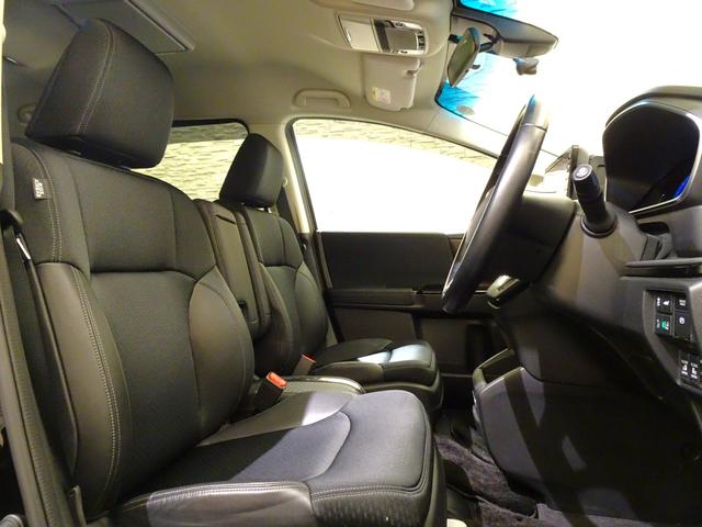 オデッセイハイブリッド ｅ：ＨＥＶアブソルート・ＥＸ　禁煙　純正１０ｉｎｃｈナビＴＶ　純正１１．６ｉｎｃｈリアモニ　純正ドラレコ前後　ＥＴＣ　Ｒカメ　Ｂｌｕｅｔｏｏｔｈ　衝突軽減Ｂ　ＶＳＡ　サイドエアバッグ　両側パワスラ　Ｓヒーター　Ｐセンサー　ＬＥＤ（14枚目）